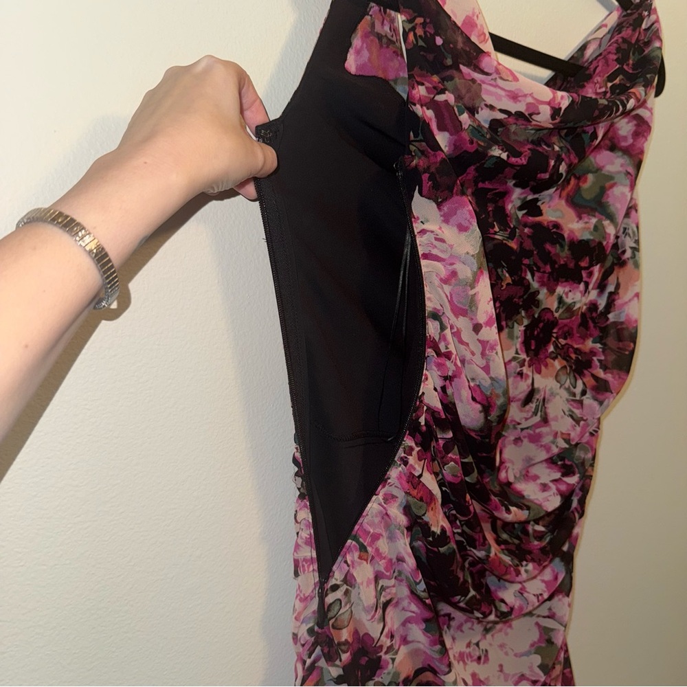 Abercrombie & Fitch Pink and Black Floral Mini Dress Size Medium - Picture 7 of 12